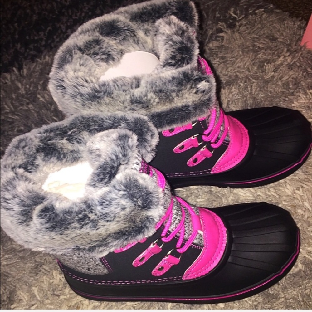 London Fog Youth Boots new in box ✨ - Picture 3 of 5